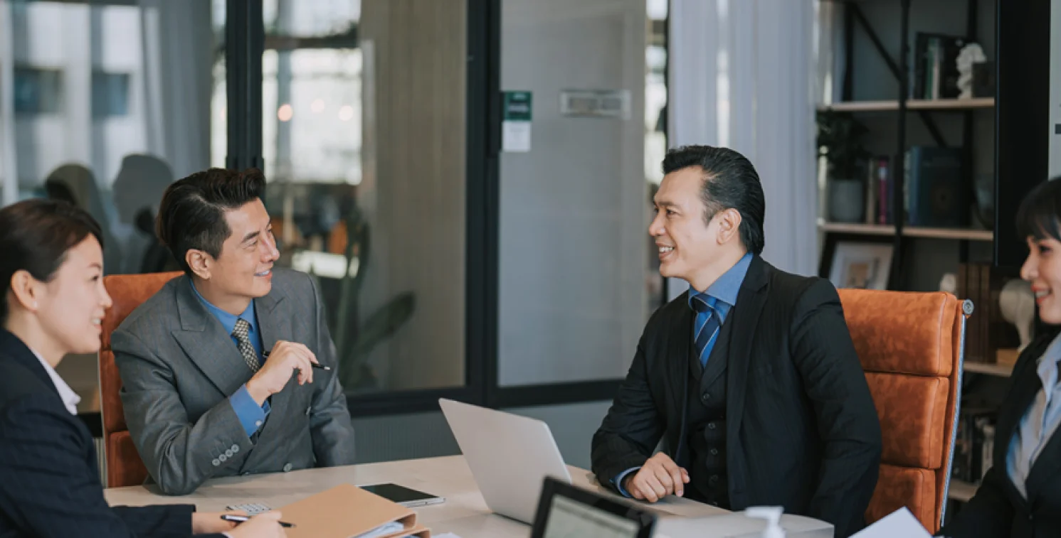 <p>Work with <br /><span>Seasoned Talents</span></p>